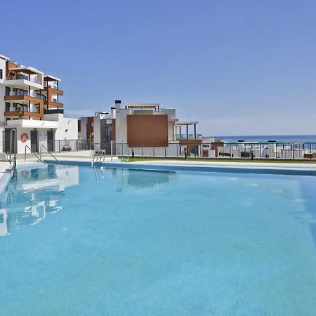 Modern Apartment-Sea View Фуэнхирола Экстерьер фото