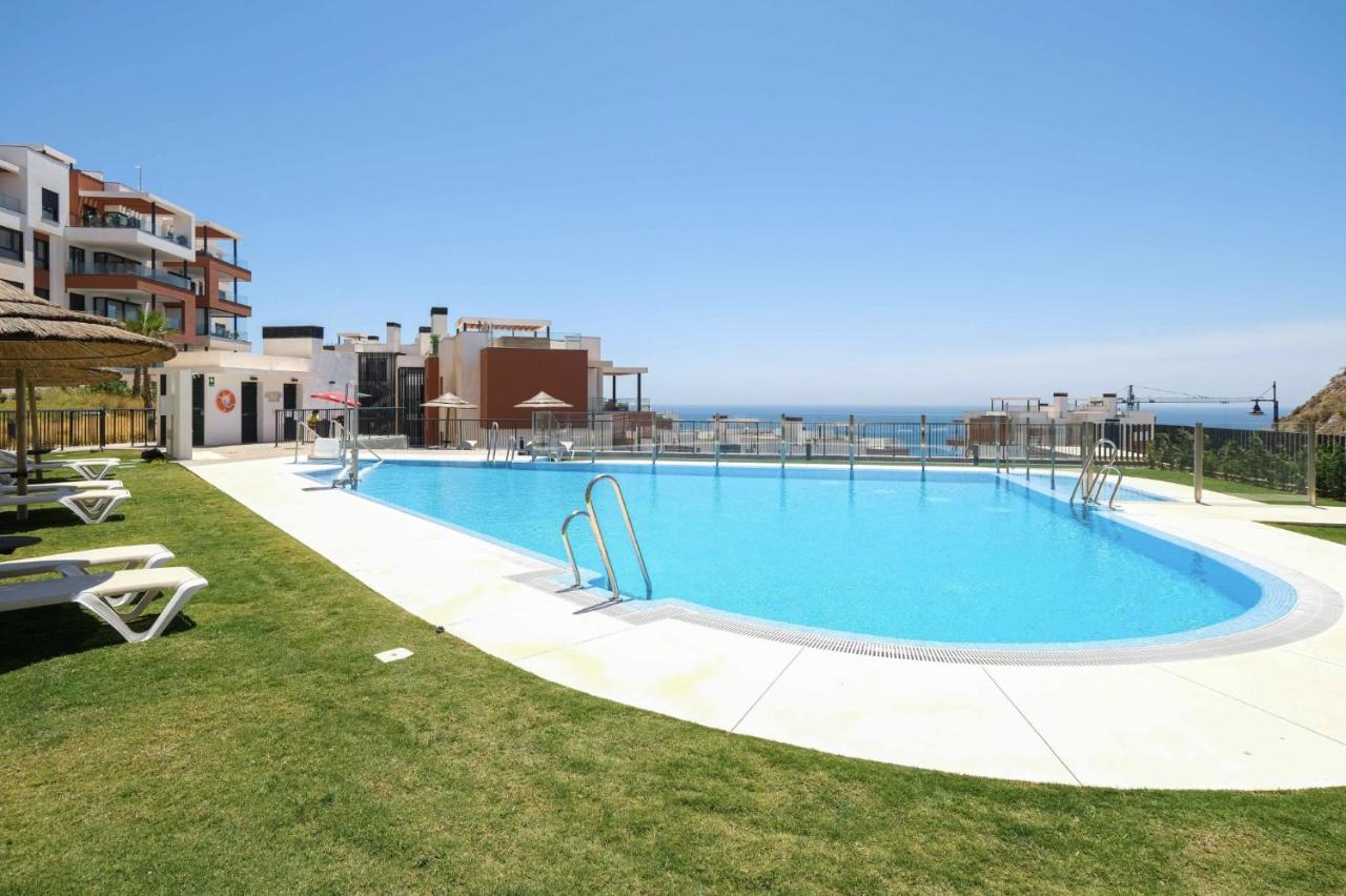 Modern Apartment-Sea View Фуэнхирола Экстерьер фото