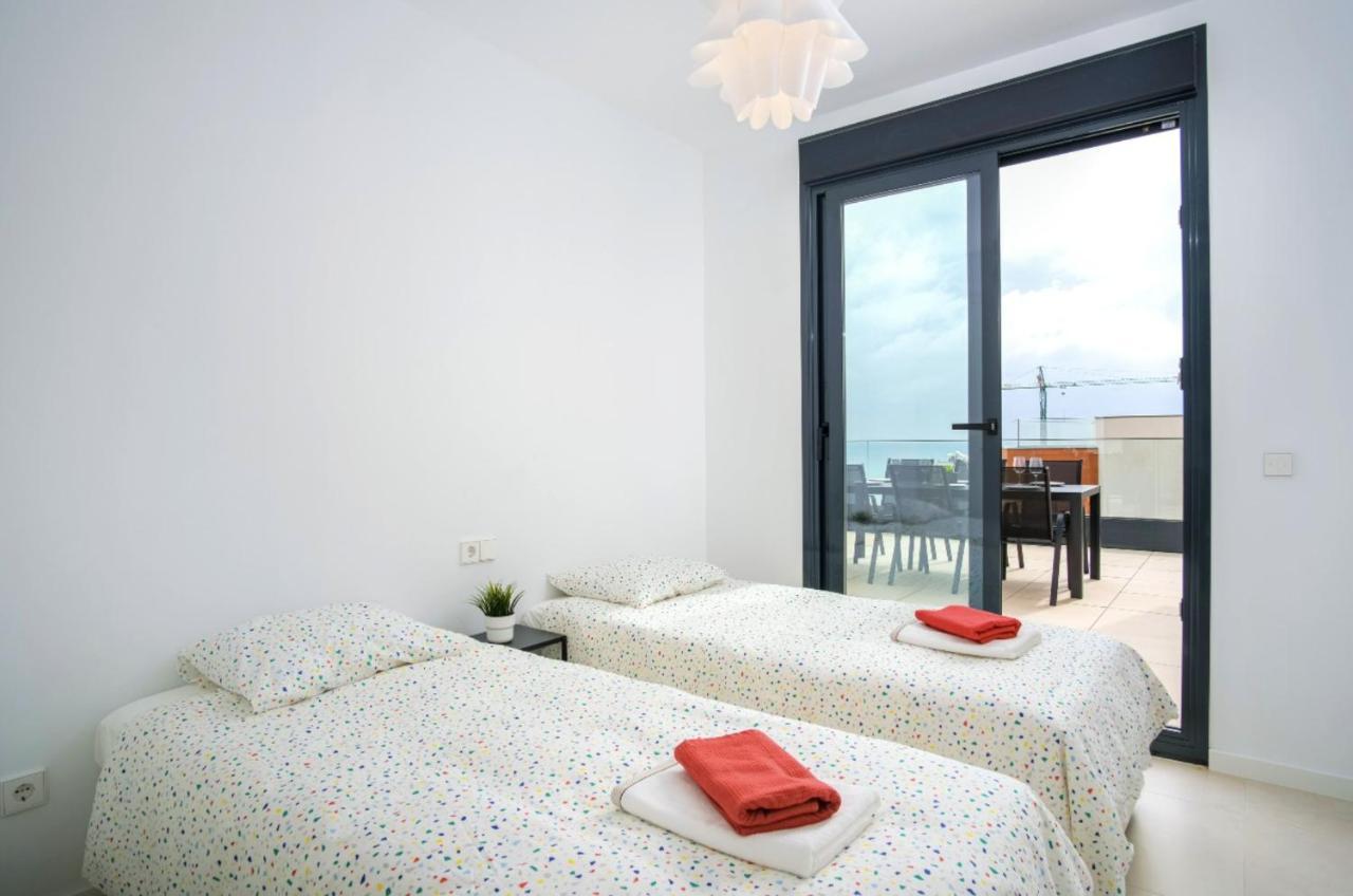 Modern Apartment-Sea View Фуэнхирола Экстерьер фото